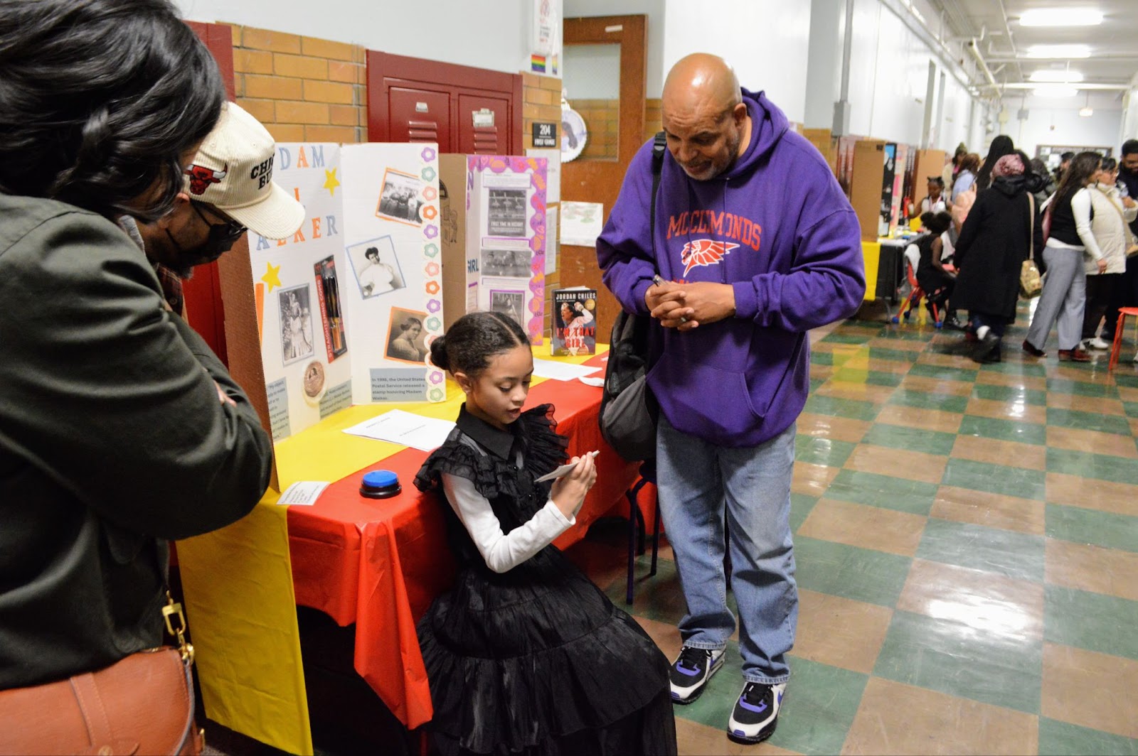 parents viewing student work